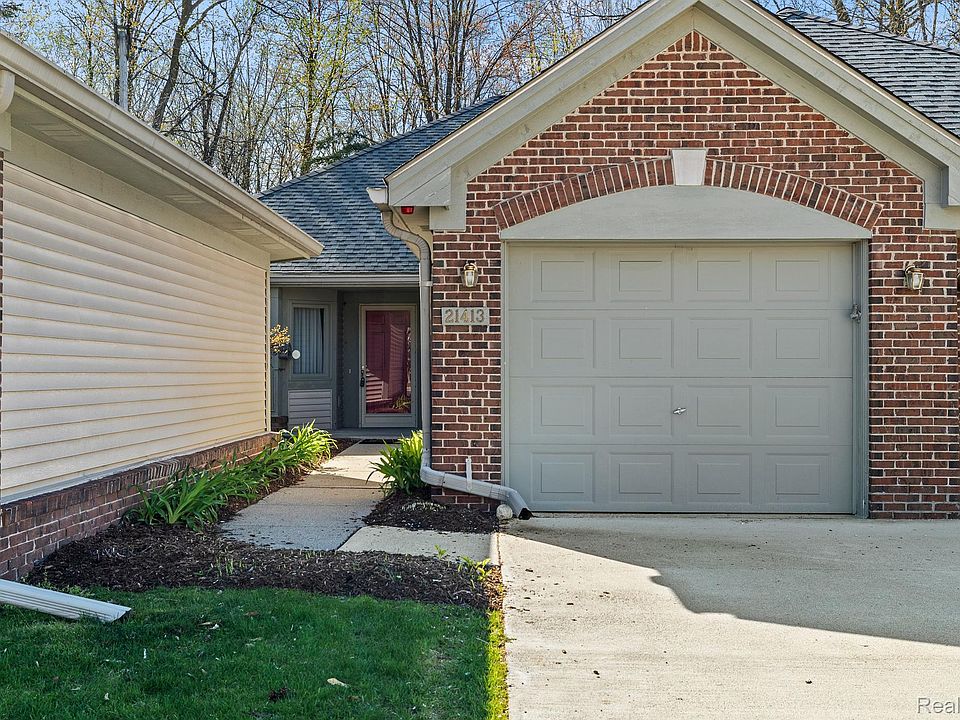 1st image of 21413 Archwood Cir #27