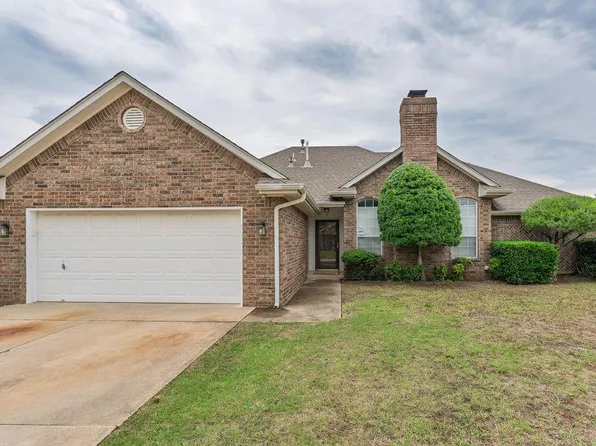 1800 Henson Ct, Shawnee, OK 74804