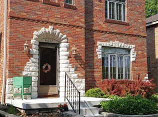 6637 Lindenwood Pl, Saint Louis, MO 63109