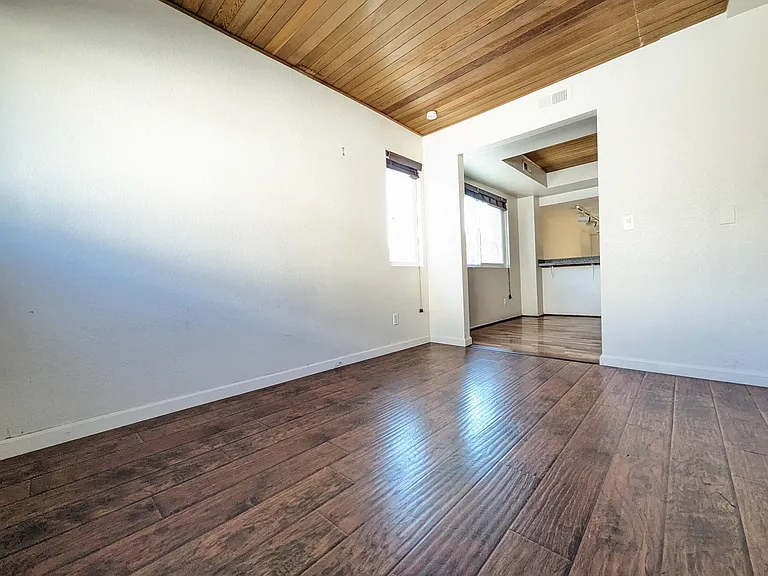 4058 Mahaila Ave #F — Photo 19