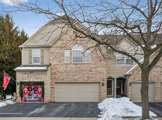 2850 Stonewater Dr #0, Naperville, IL 60564