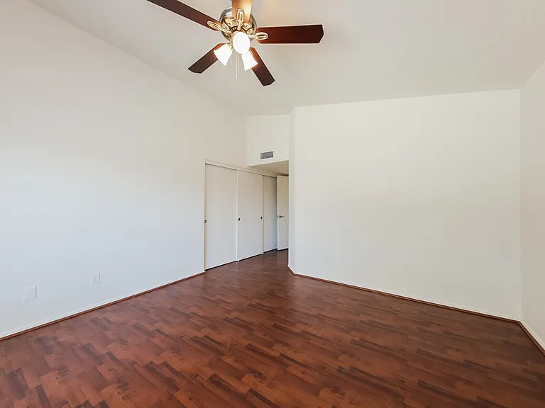 8449 W Wethersfield Rd — Photo 11