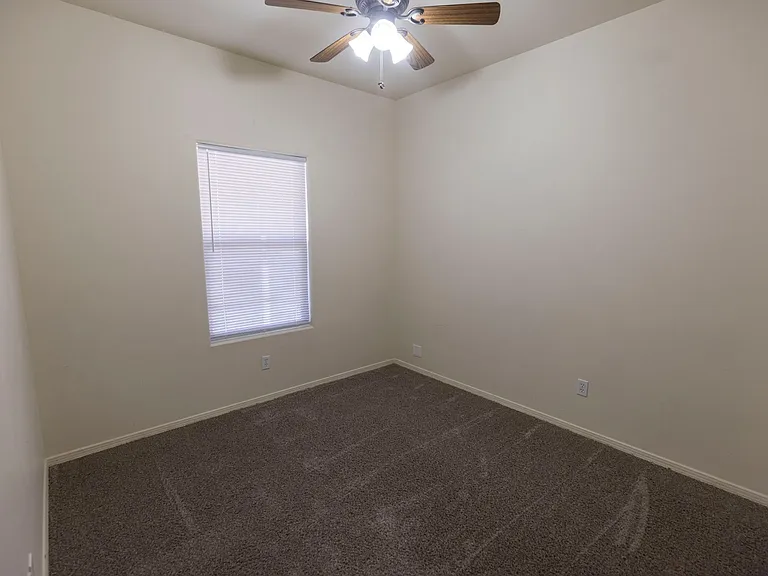1635 Spruce Ave — Photo 19