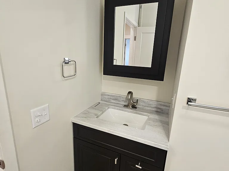 118 N 4th St #1 — Photo 13