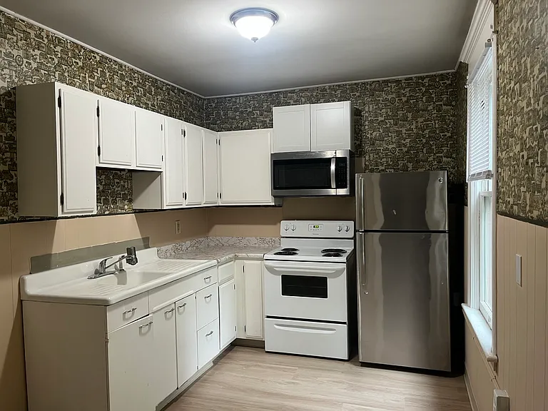 1617 Campbell Ave #2 — Photo 7