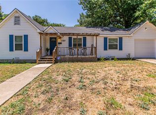 1320 Crestview Dr, Waco, TX 76710