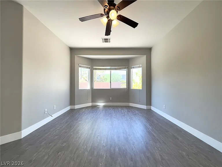 6413 Sierra Sands St — Photo 15