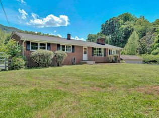 17 Valley View Rd, Hardy, VA 24101