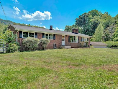 17 Valley View Rd, Hardy, VA, 24101