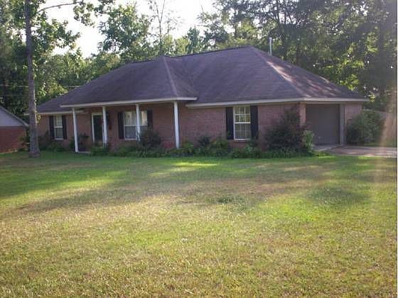 1st image of 445 Hillsdale Dr