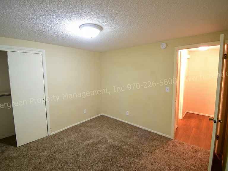 L-05 — Photo 5