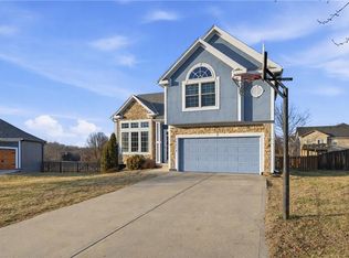 12212 Merion Dr, Kansas City, KS 66109