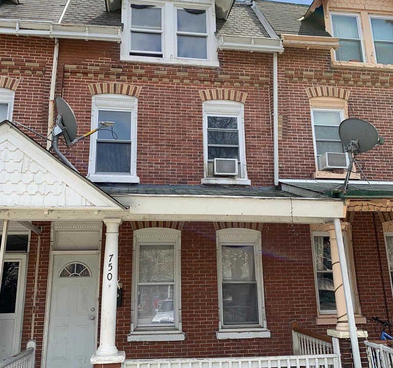 2nd image of 750 Haws Ave