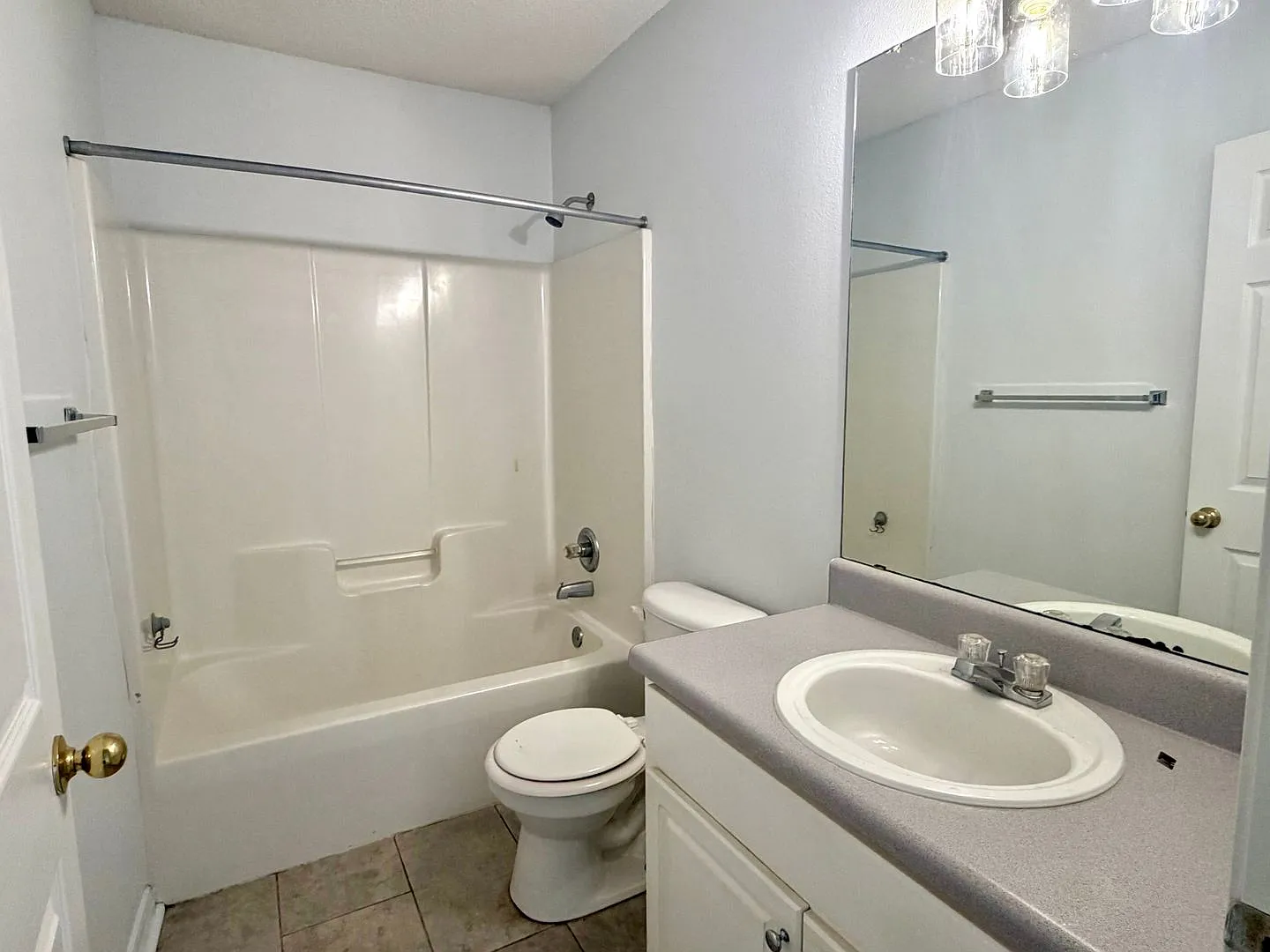Nice 4br/2ba In Jaimees Ridge - Convenient To Nas Whiting Field — Photo 4