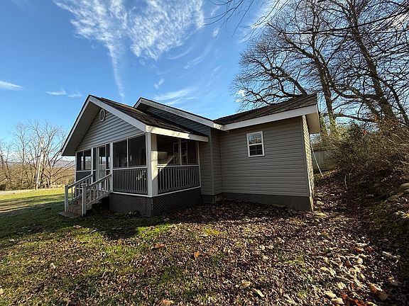 2nd image of 4357 Fairview Rd