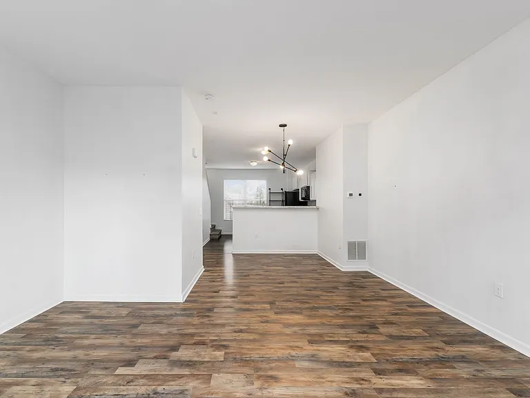 353 Laurel Creek St — Photo 23