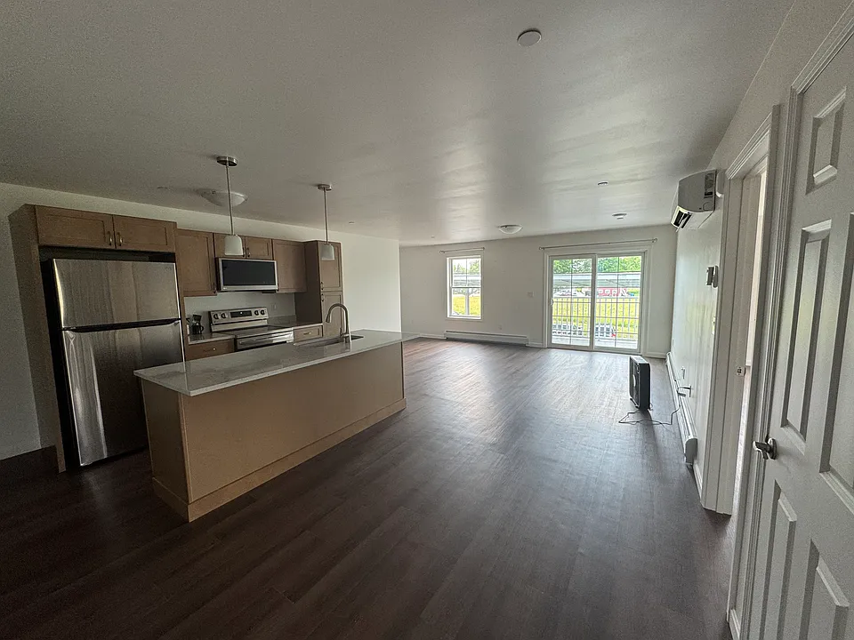 1 Kana Ln #205
