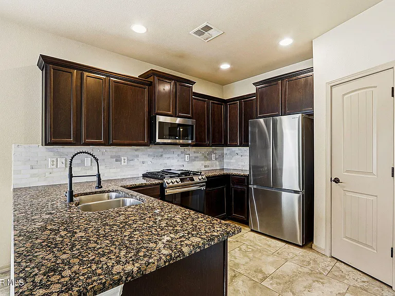 3144 Hidden Creek Dr — Photo 8