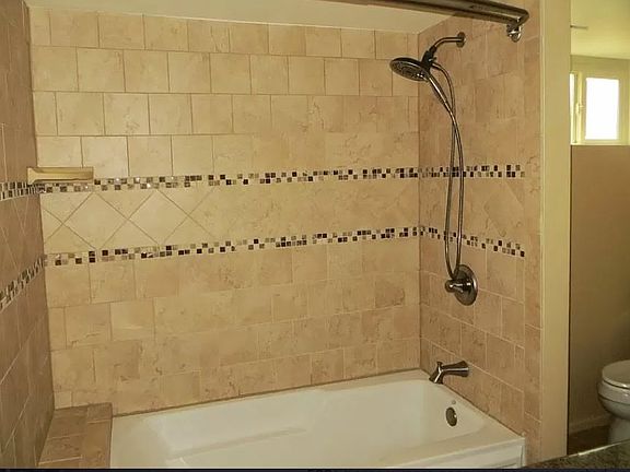 5th image of 2944 S Winona Ct