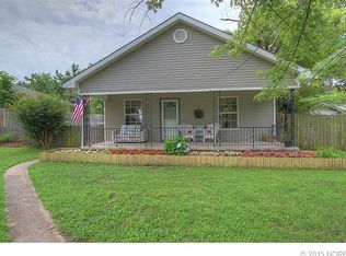 1206 E McKinley Ave, Sapulpa, OK 74066