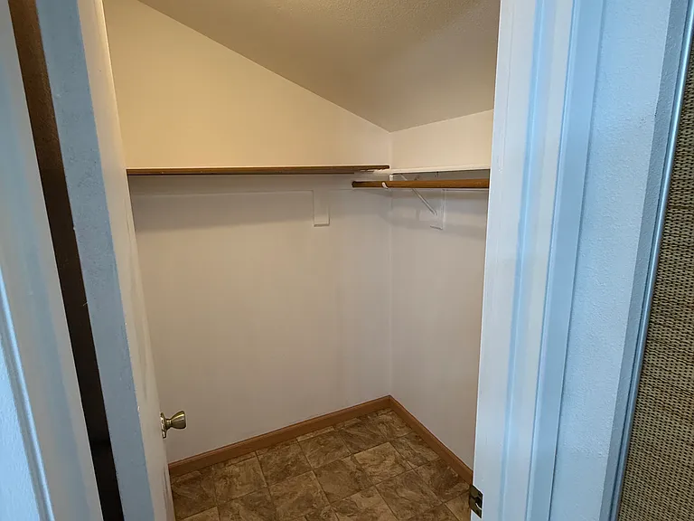 9917 SW Trapper Ter — Photo 18
