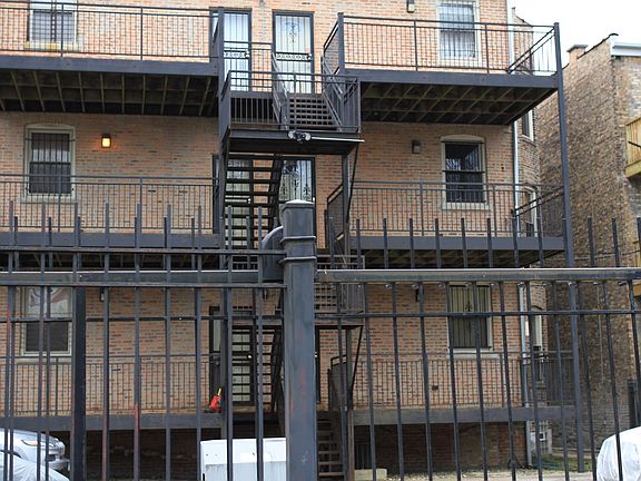 3rd image of 5737 S Michigan Ave Unit 3N