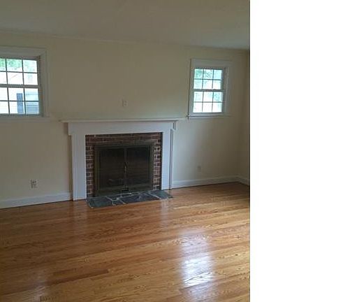 2nd image of 38 Elmfield St
