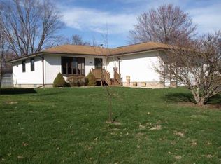 1481 Spruce Ave, Galesburg, IL 61401