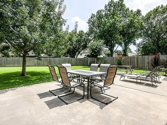 3rd image of 23115 Willow Canyon Dr
