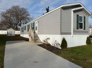 3 Bed 2 Bath Single Section Plan, Springbrook Estates, Romeo, MI 48065