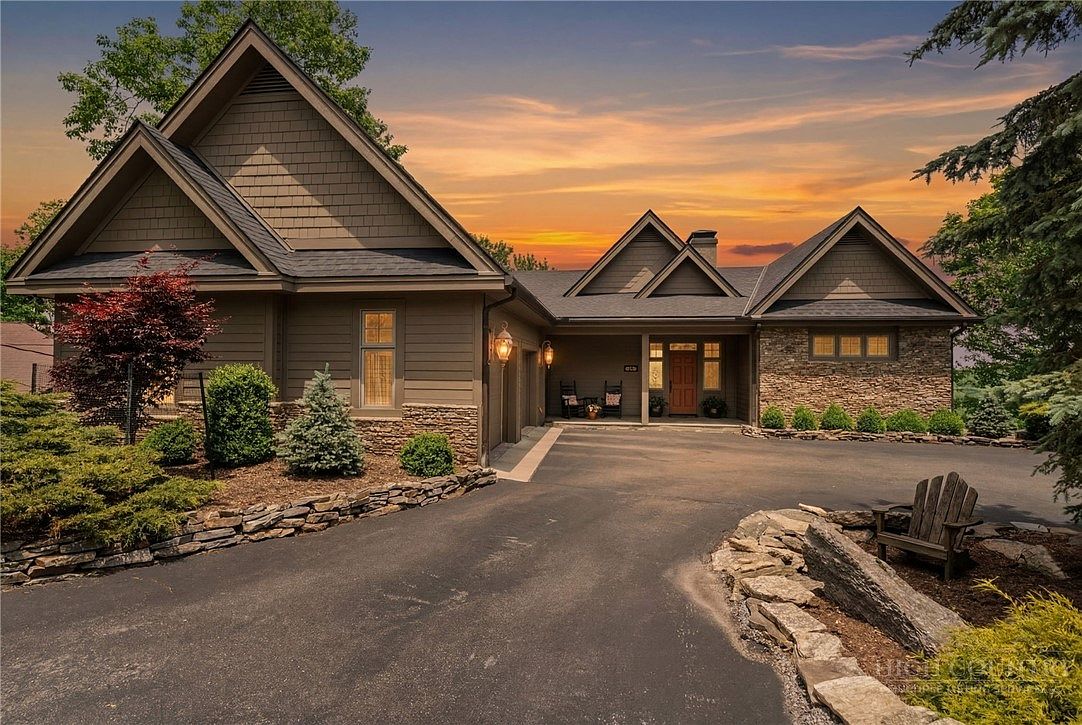 132 Grassy Gap Loop Road