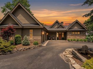 132 Grassy Gap Loop Road, Beech Mountain, NC 28604