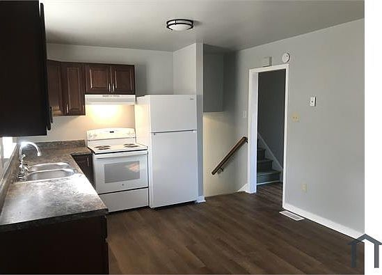 2nd image of 3050 Watts Ln
