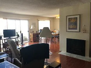 1427 S Saltair Ave #301 — Photo 5