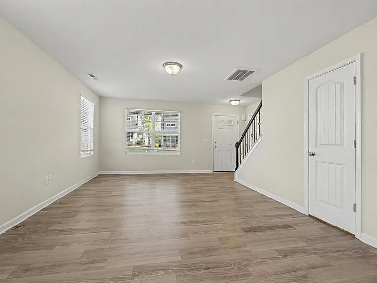 3874 Copperfield Ct — Photo 13