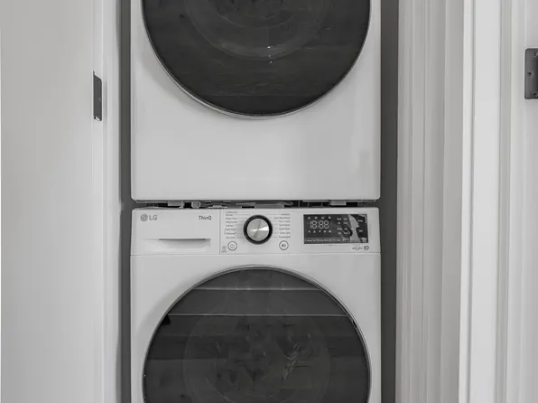 255 West 15th Street image 10 of 10