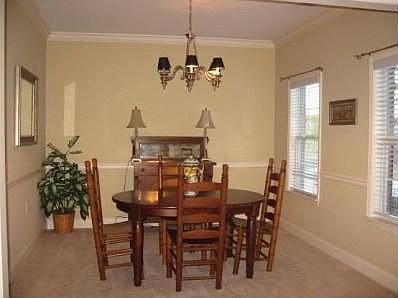 4th image of 209 Wrennewood Ln