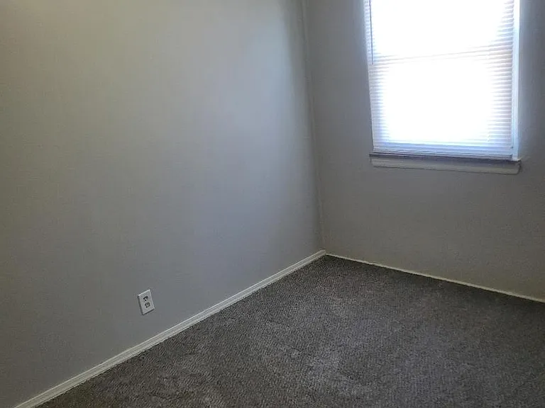 334 E Pike St #2 — Photo 6