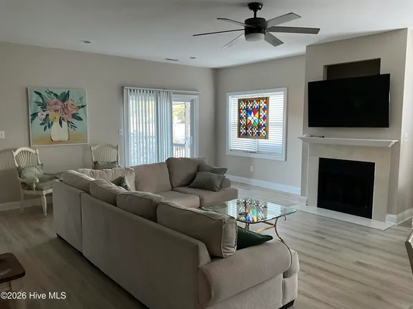 404 Penny Lane #D, Morehead City, NC 28557
