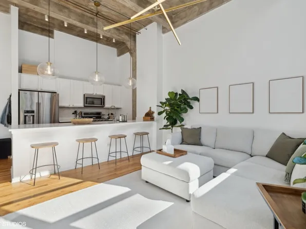 1735 N Paulina St, Chicago, IL 60622