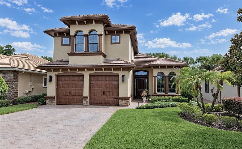 1219 GLENCREST DRIVE — Heathrow Country Club