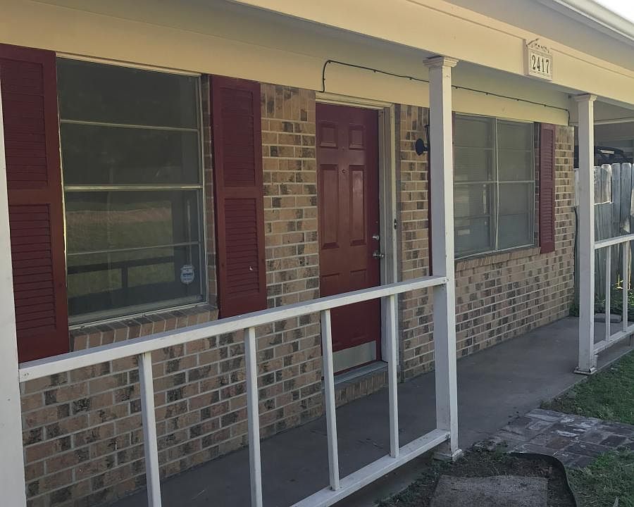 1st image of 2417 Grand Ave