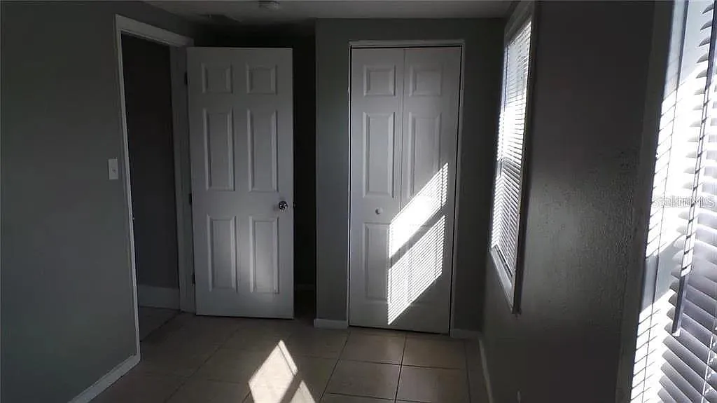 2 bed, 1.0 bath, 1565 sqft, $1,000 — Photo 4