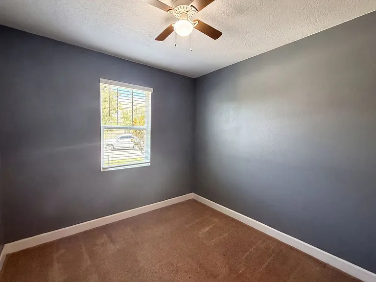 408 Buchannan Dr — Photo 4