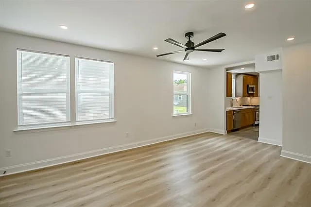 3869 Pauger St — Photo 5