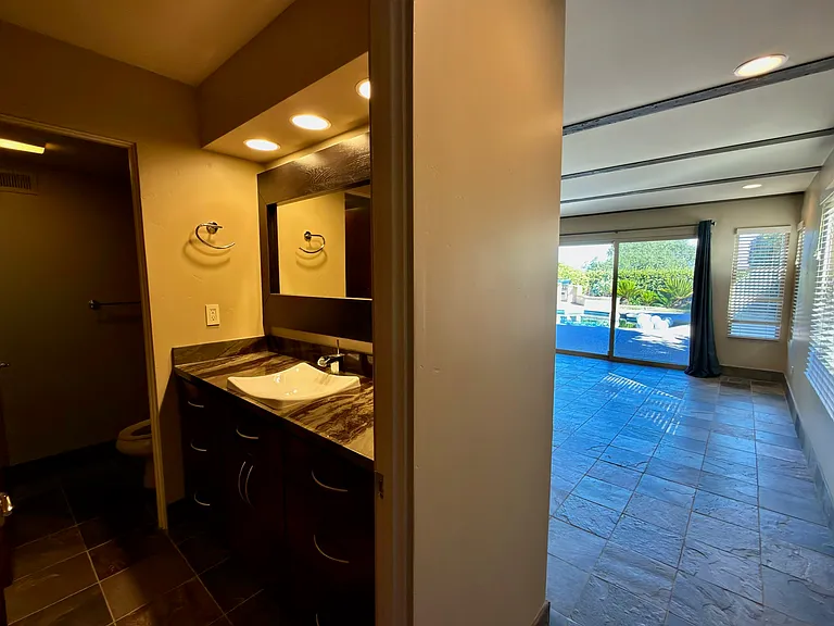 7800 Sierra Dr — Photo 32