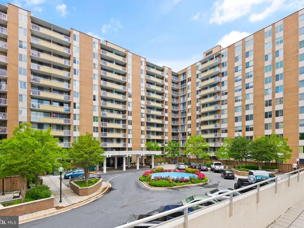 3001 Veazey Ter NW APT 1005, Washington, DC 20008