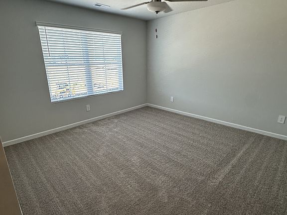 4th image of 4121 Hudson Ct #1