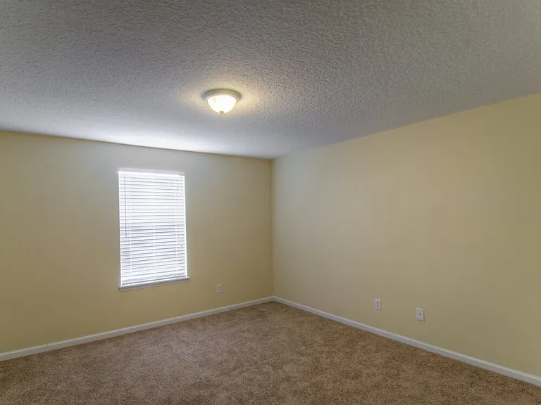 2509 Victoria Point Dr — Photo 9