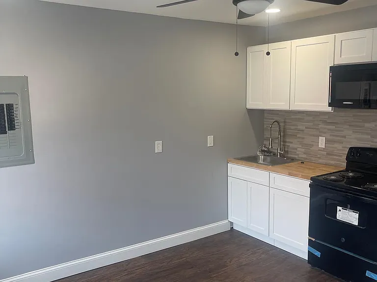 5618 Appletree St #2 — Photo 7